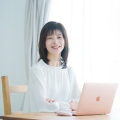 不登校中高生ママ専門カウンセラーMegumi